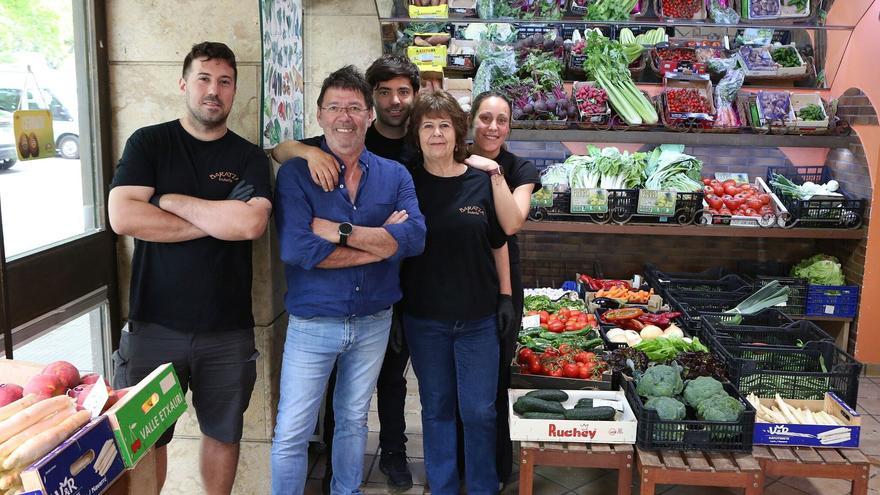 Pascual, 40 años en Baratza entre fruta y amigos
