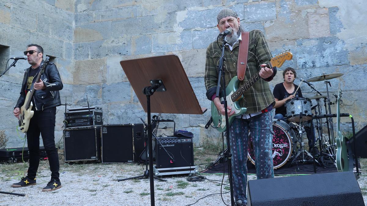 Intervención musical de Enrique Villarreal, &#039;El Drogas&#039;.