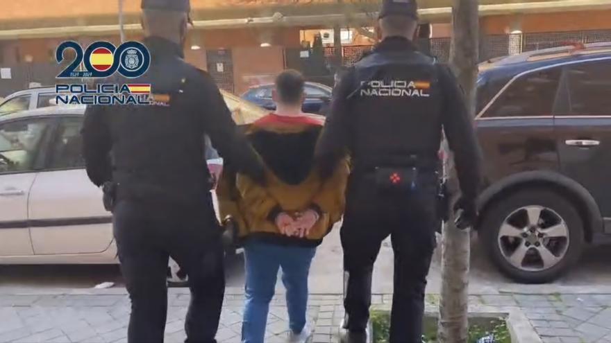 Una alerta de suicidio de una menor permite detener en 24 horas a un ciberacosador sexual en Madrid