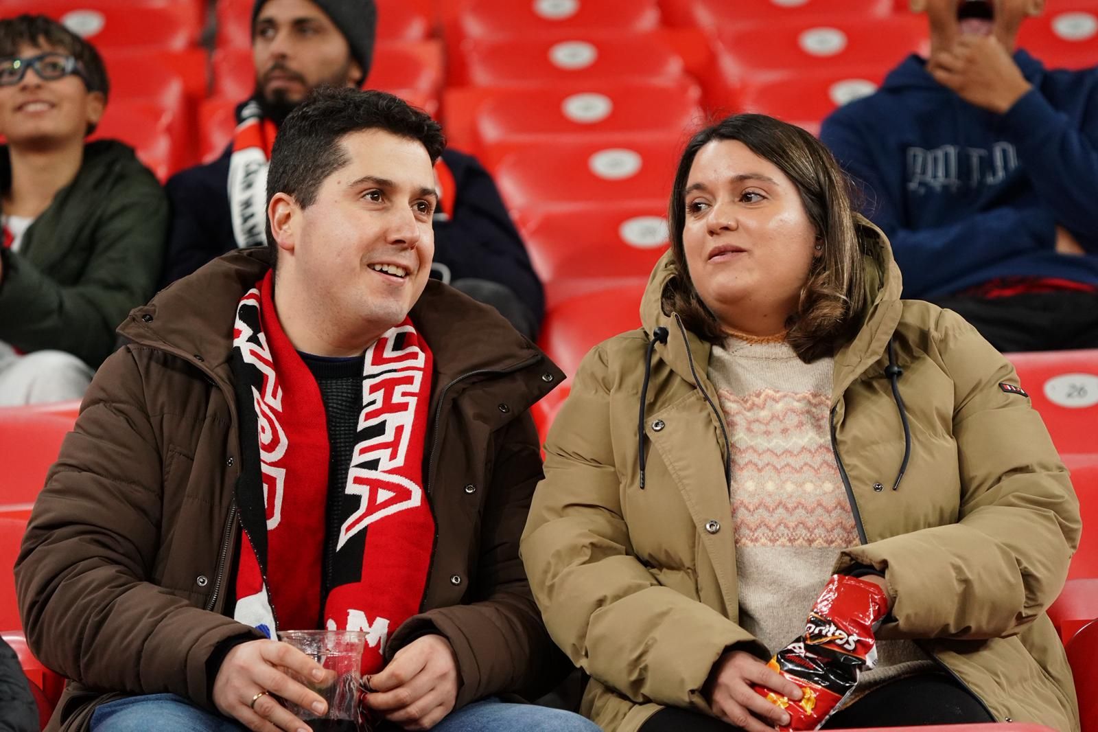 En imágenes: ¿Has estado en San Mamés viendo el Athletic-Real Oviedo? Búscate en nuestra galería de fotos