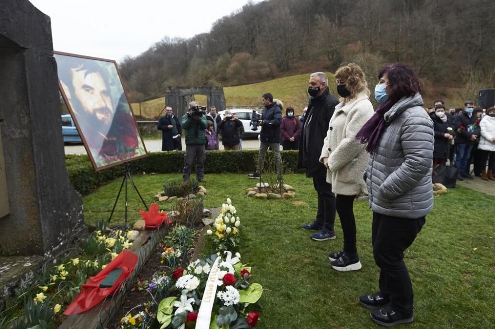 Homenaje a Mikel Zabalza.