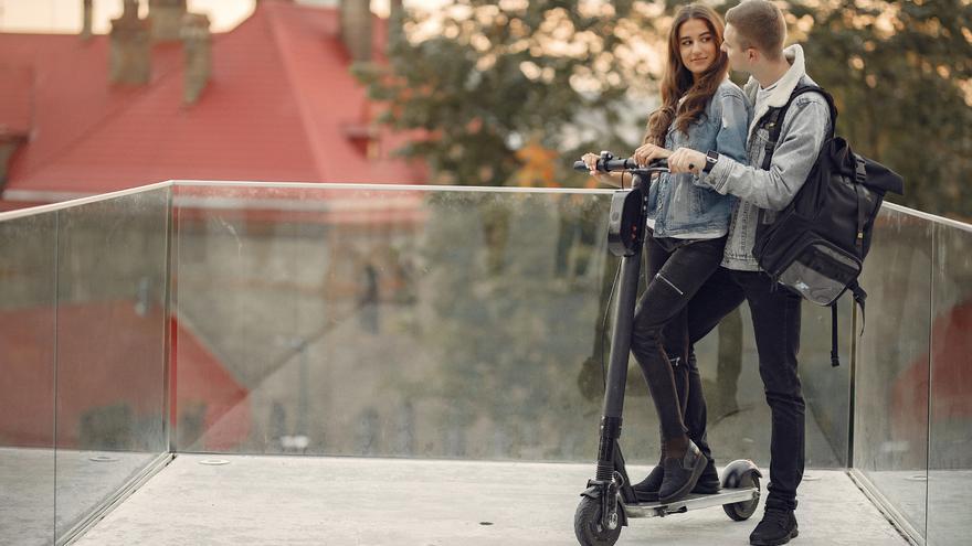 Todo lo que debes saber sobre la normativa de patinetes eléctricos en 2025: nuevas señales y sanciones