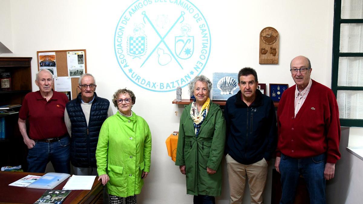 Integrantes de la Asociación de Amigos del Camino de Santiago en Baztan.