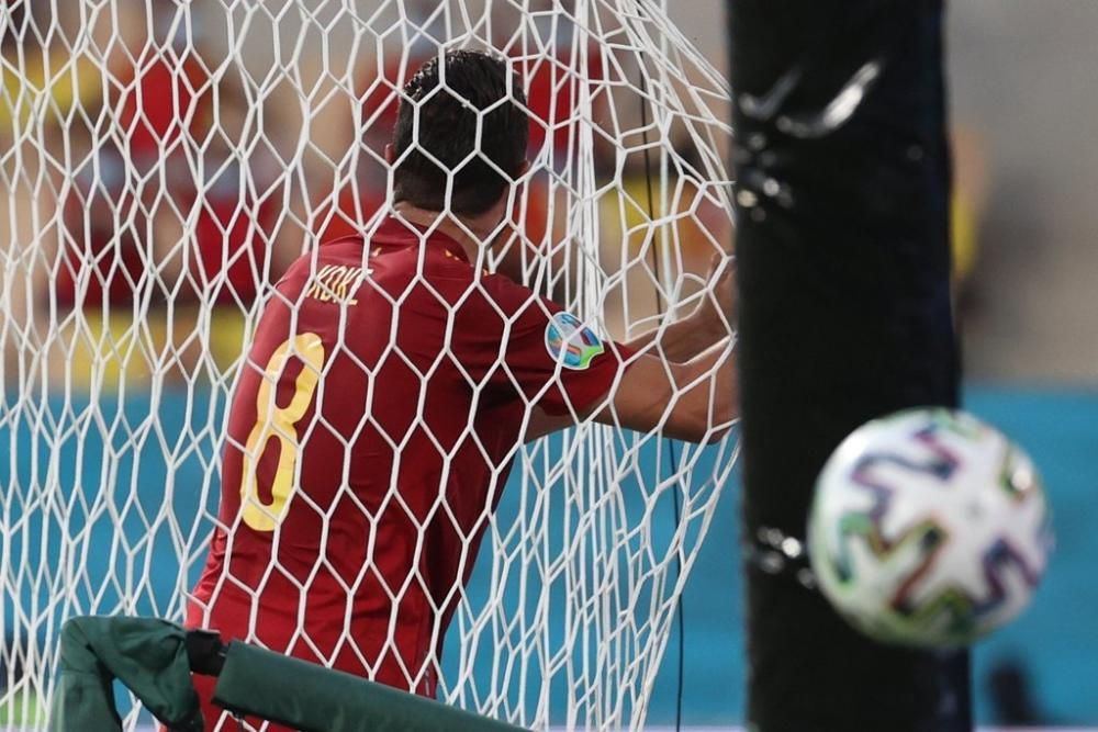 Imágenes del partido España-Suecia de la Eurocopa.