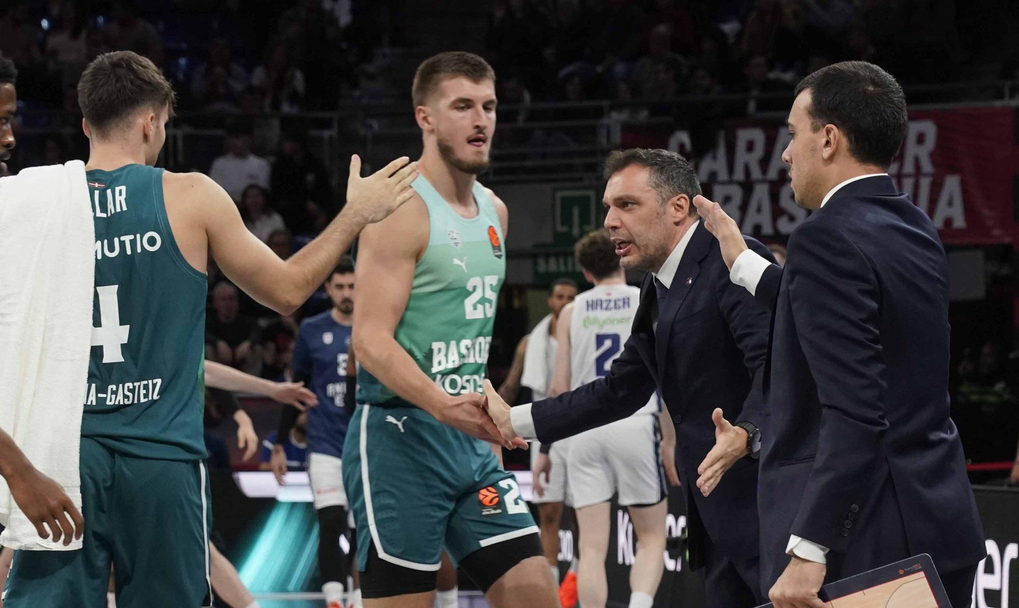 Las mejores imáganes del Baskonia 86-75 Anadolu Efes