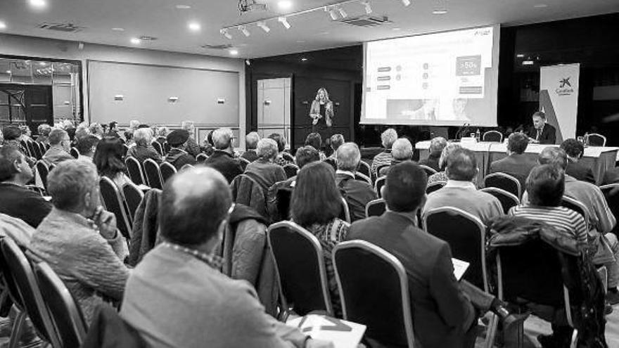 Reunión de accionistas de CaixaBank en Navarra