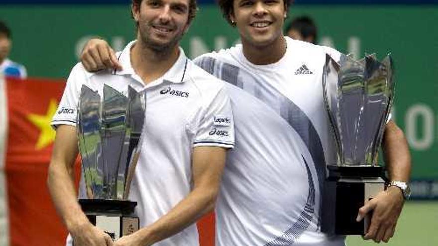 Tsonga se retira cuando perdía ante Youzhny por lesión en la muñeca