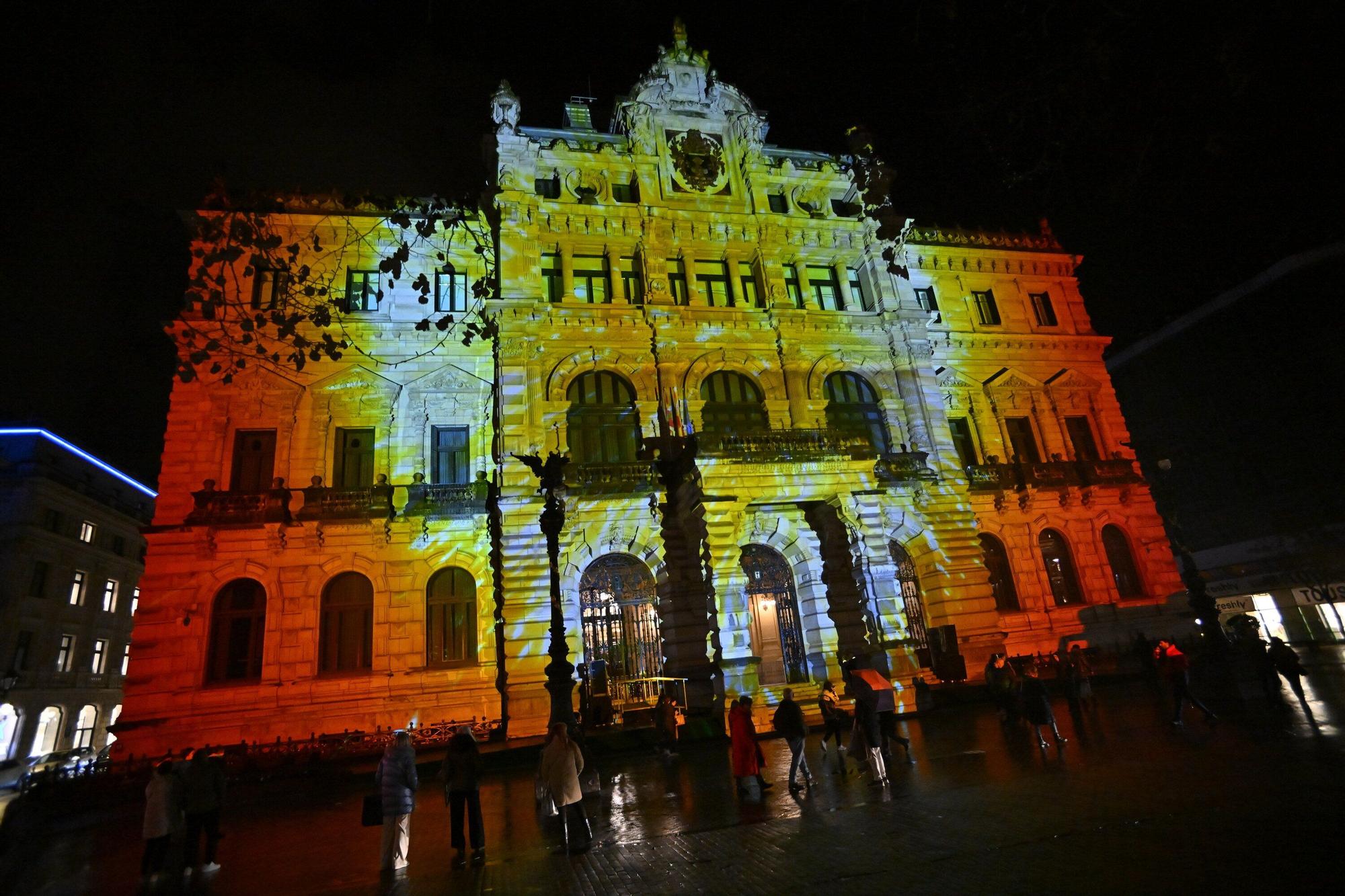 Así se ha iluminado la fachada del Palacio Foral de Bizkaia