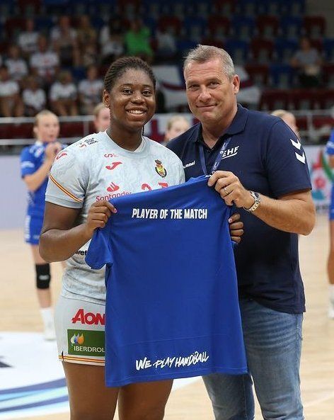 La navarra Kelly Nnonzie Fonkeng, MVP del encuentro.