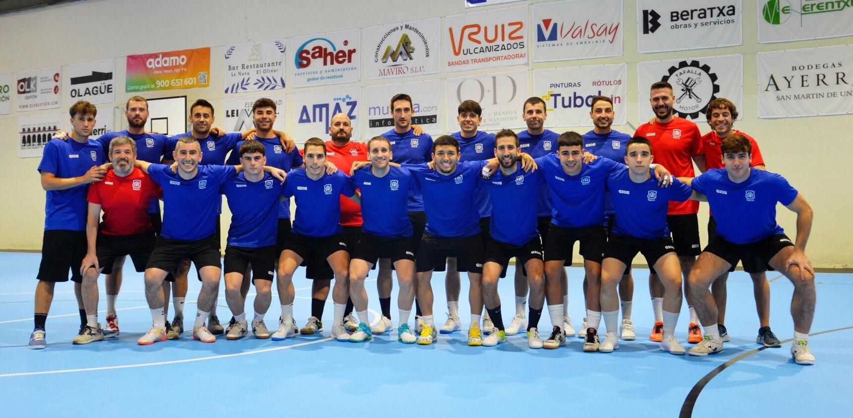 La plantilla y el cuerpo técnico del conjunto tafallés.