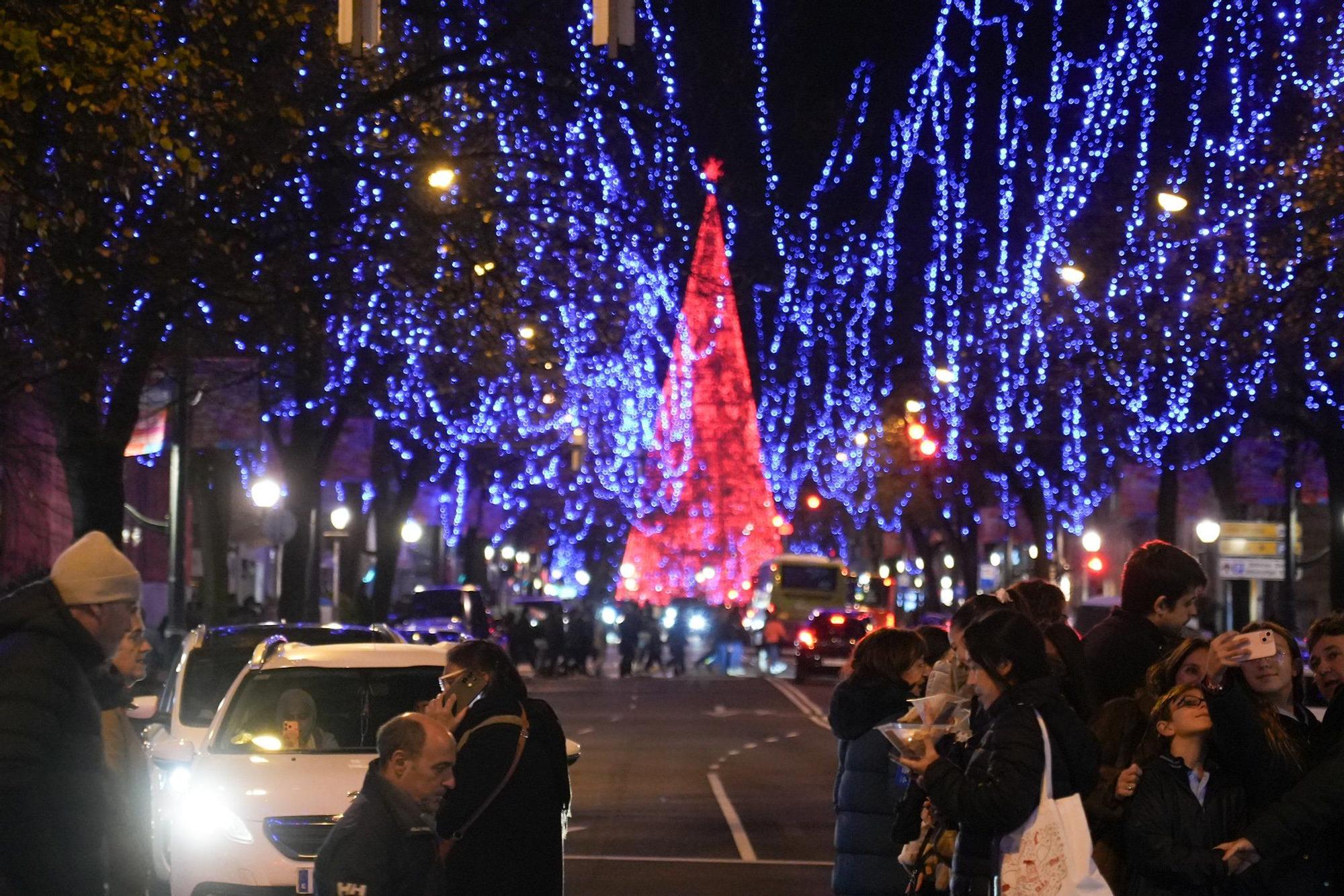 En imágenes: la Navidad ya luce en Bilbao