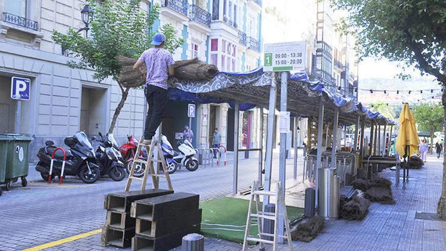 Los negocios notan en caja la masiva asistencia a fiestas
