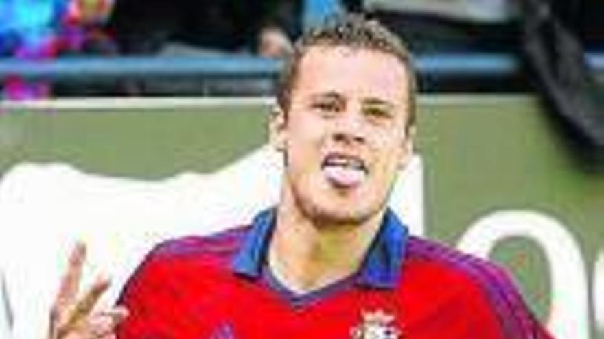 Oriol Riera alaba su experiencia en Osasuna