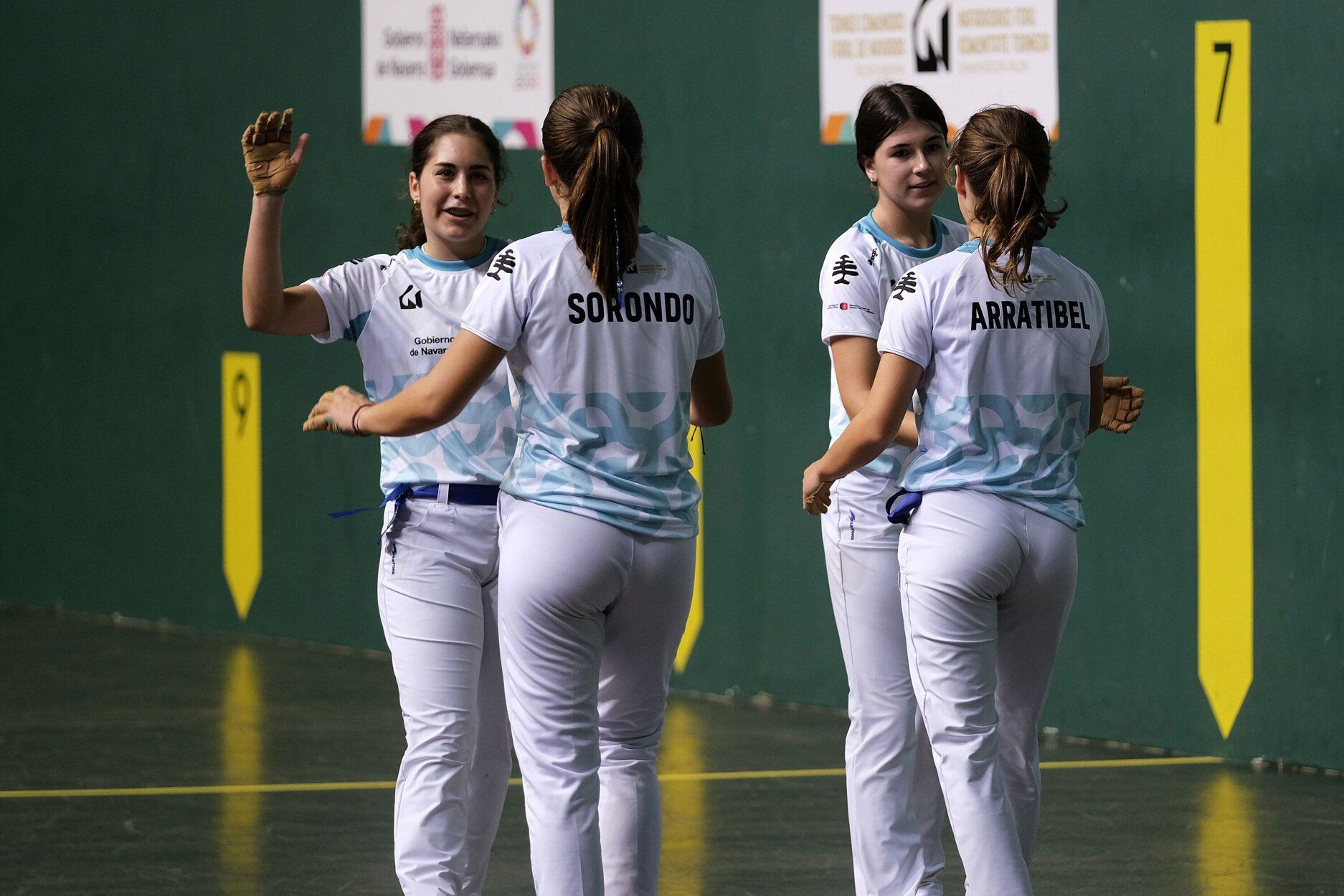 Fotos de las finales de pelota mano y pala femenina de este domingo