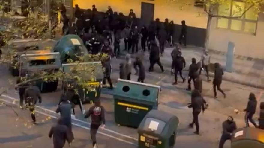 Altercados en Iturrama tras la suspensión del acto de Vito Quiles en Pamplona