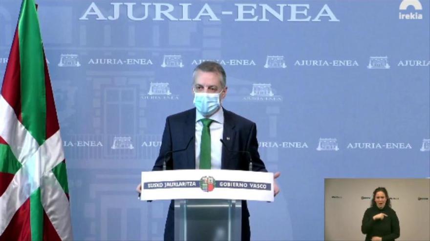 Urkullu siente &quot;pena y rabia&quot; por la vacunación irregular de directivos sanitarios
