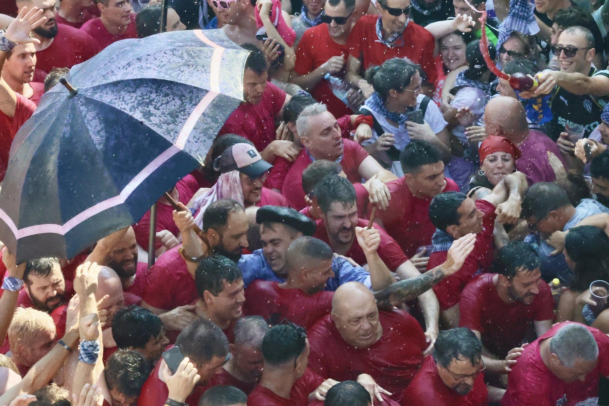 En imágenes: Así ha sido la bajada de Celedón en 2025