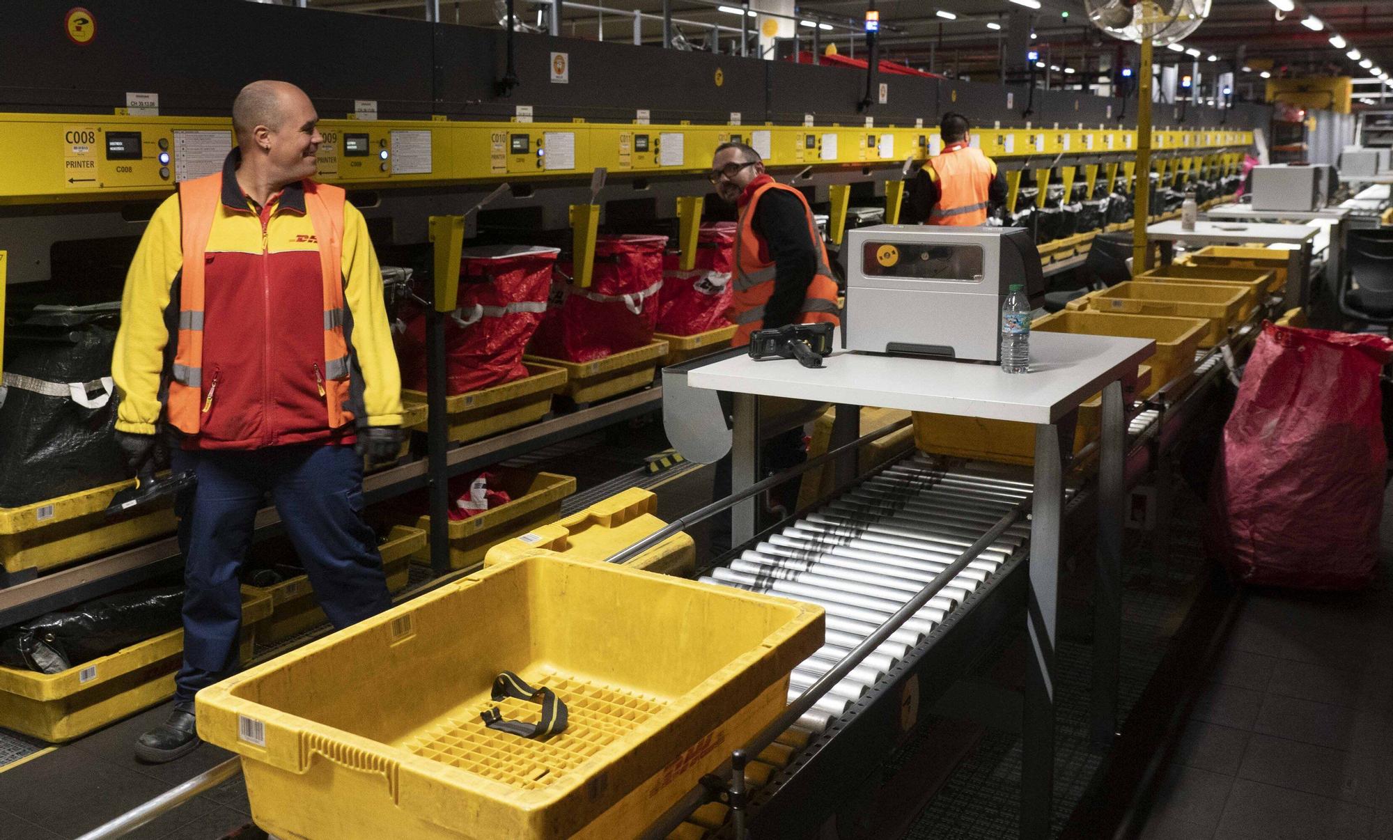 Reportaje sobre la actividad de DHL en Foronda