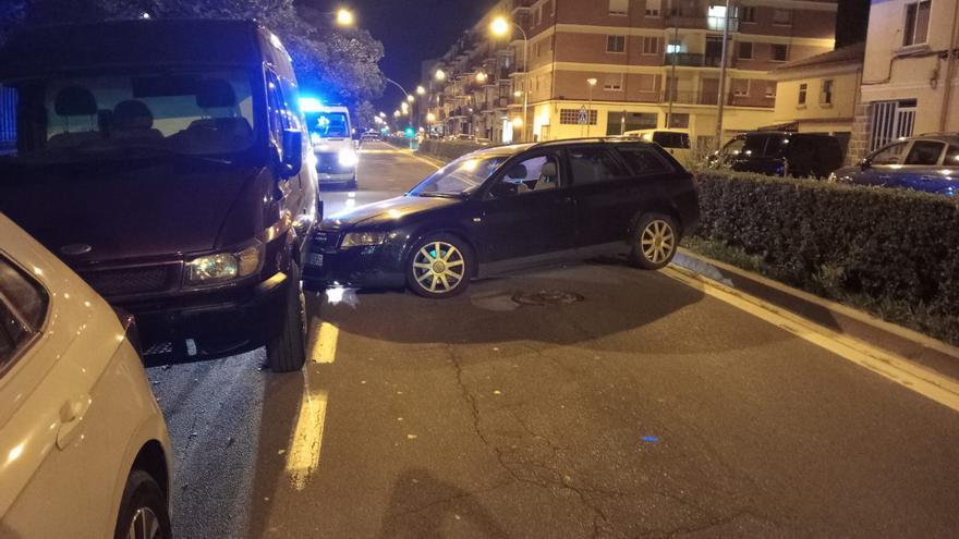 Aparatoso accidente de un conductor ebrio en la Avenida de Villava de la Txantrea