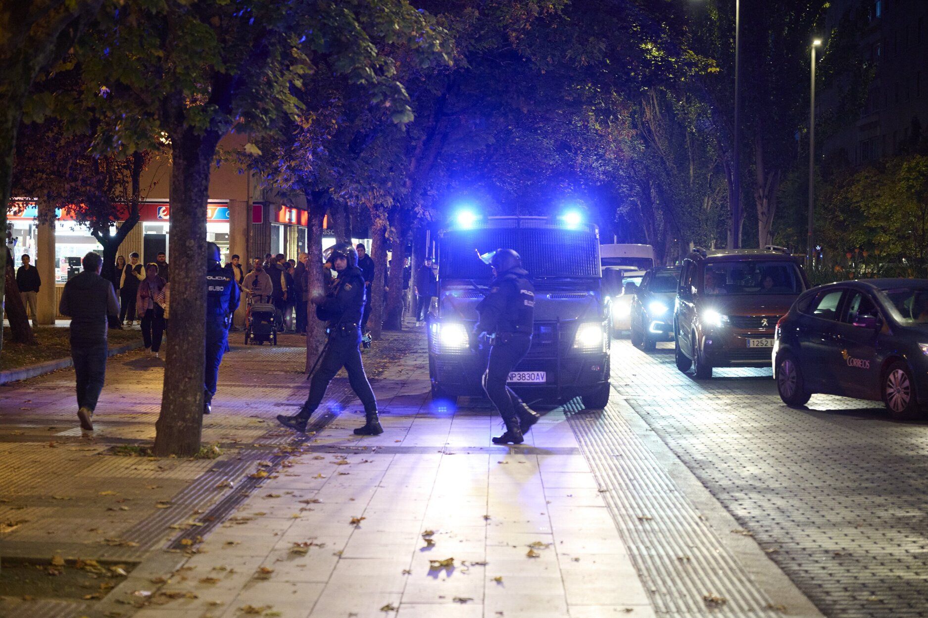 En imágenes | Altercados en la Universidad de Navarra tras la suspensión de un acto de Vito Quiles