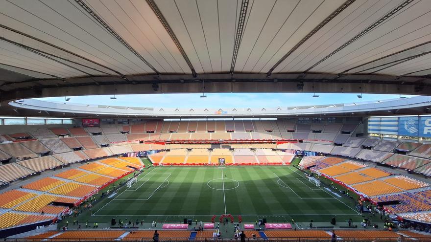 La afición de la Real ya entra al Estadio de La Cartuja