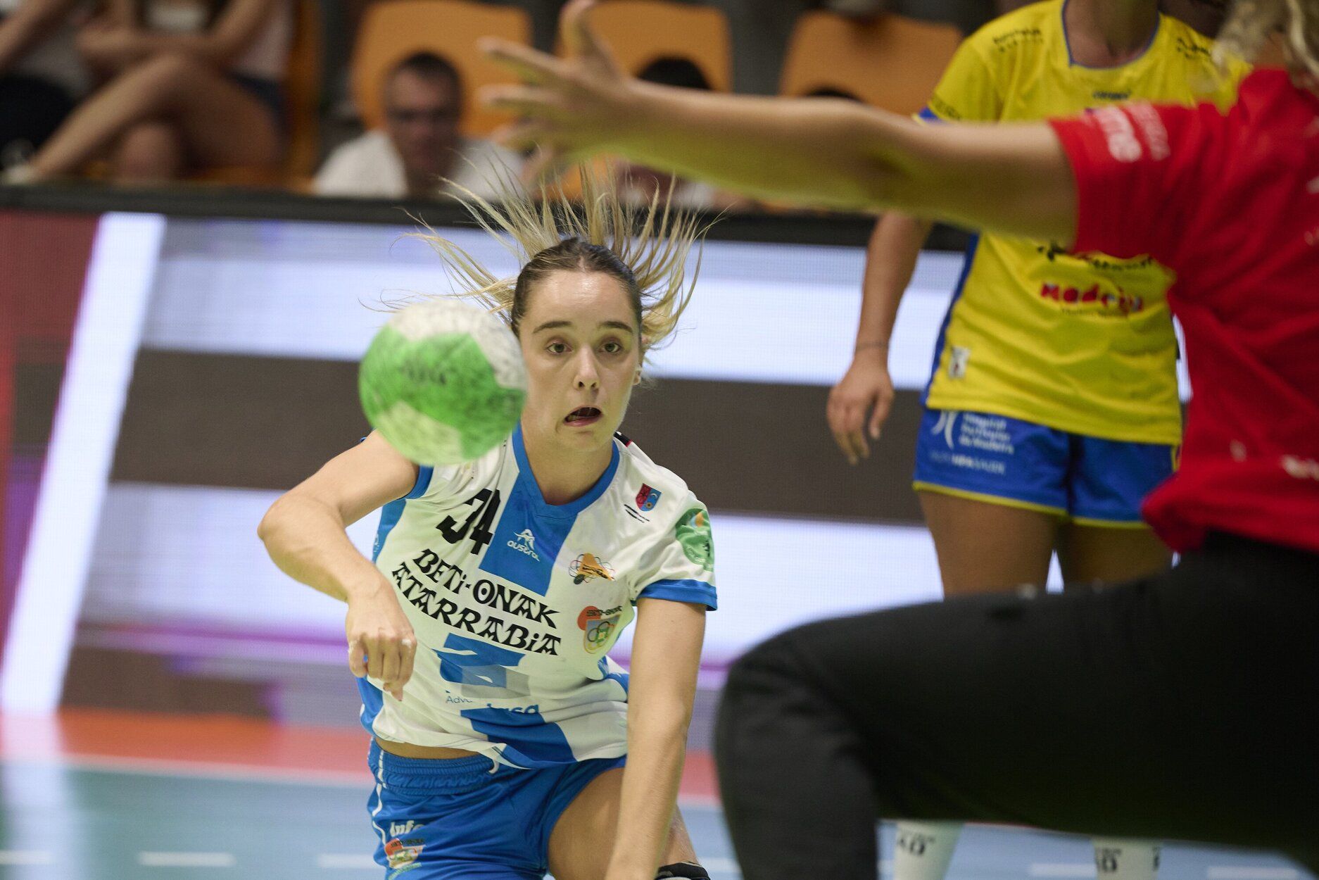 Fotos del partido entre Replasa Beti Onak y Madeira