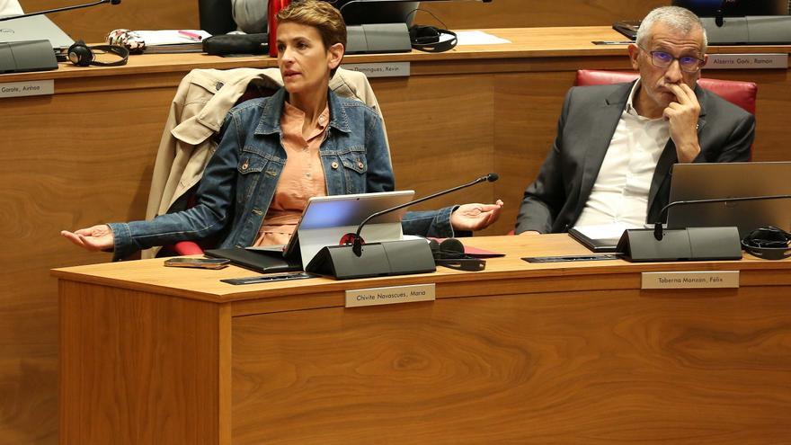 Fotos del pleno del Parlamento de Navarra del 9 de octubre