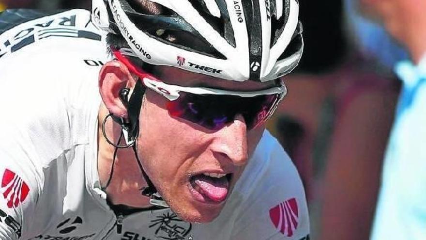 El hombre del mazo esperaba en los Pirineos