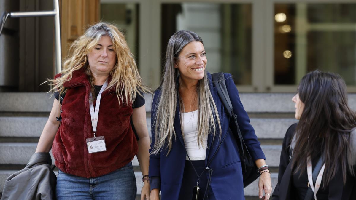 La portavoz de Junts en el Congreso, Miriam Nogueras, a su llegada a la Cámara baja La portavoz de Junts en el Congreso, Miriam Nogueras, a su llegada a la Cámara baja