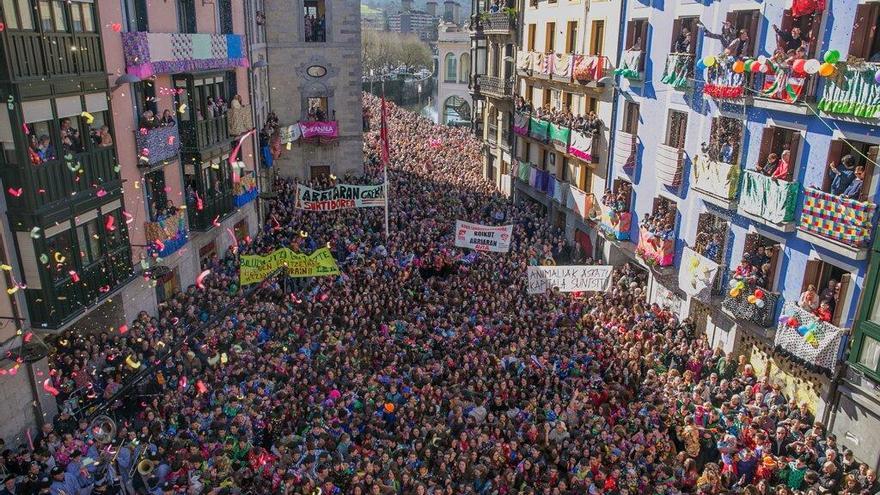 Los Ayuntamientos tendrán que decidir si celebrar o posponer los eventos de las próximas semanas