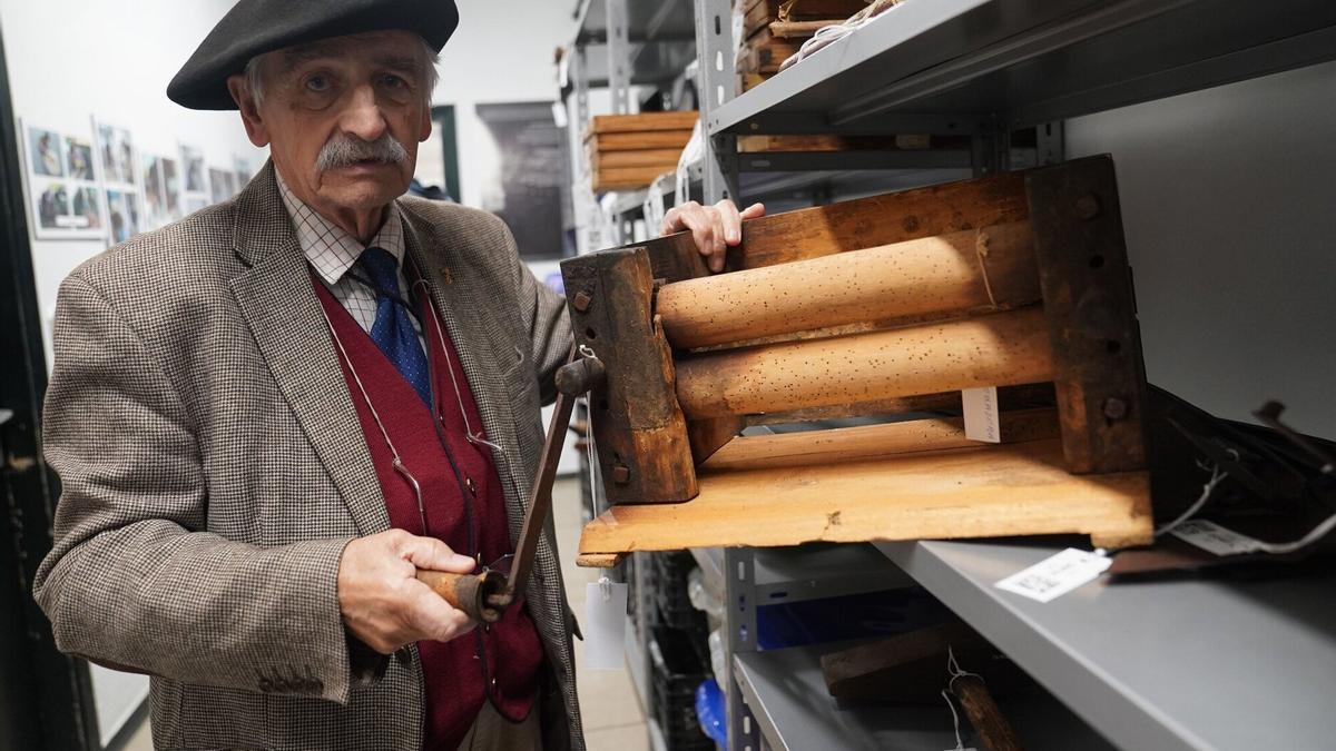 El etnógrafo Fermín Leizaola.