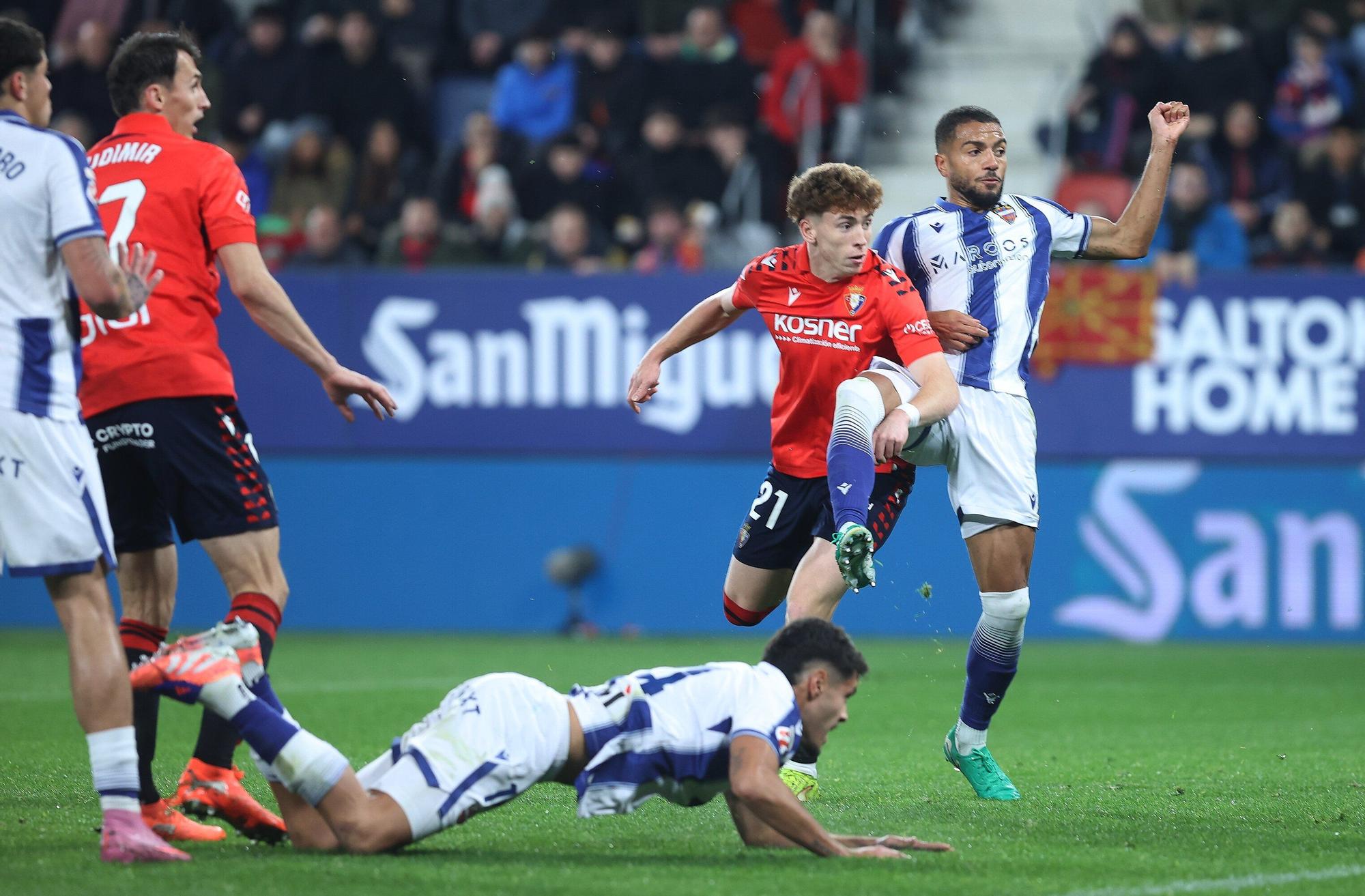 Fotos del partido Osasuna-Levante