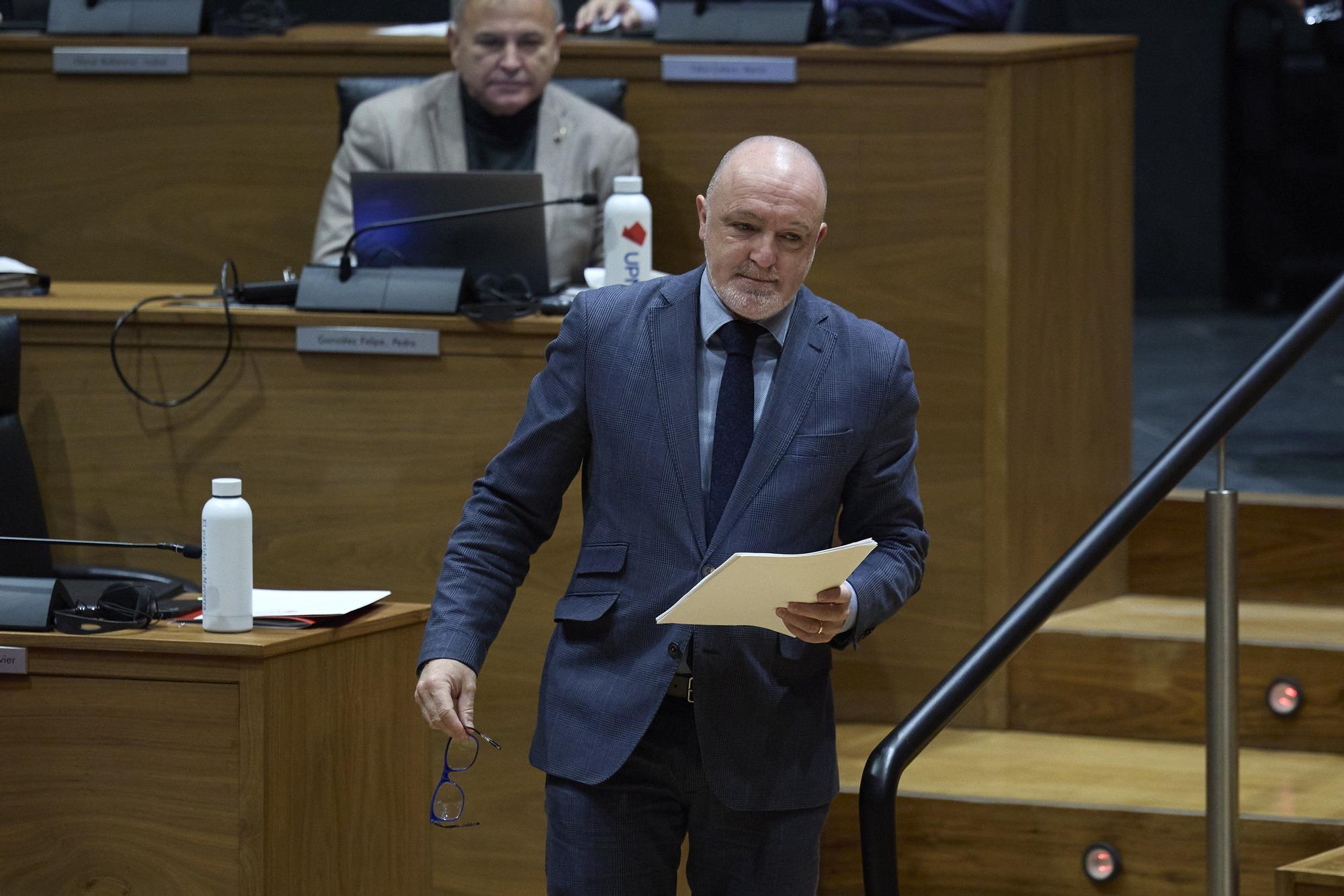 Fotos del pleno del Parlamento de Navarra (20 de noviembre de 2025)