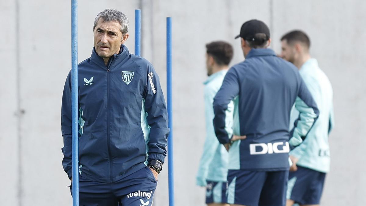 Ernesto Valverde durante un entrenamiento