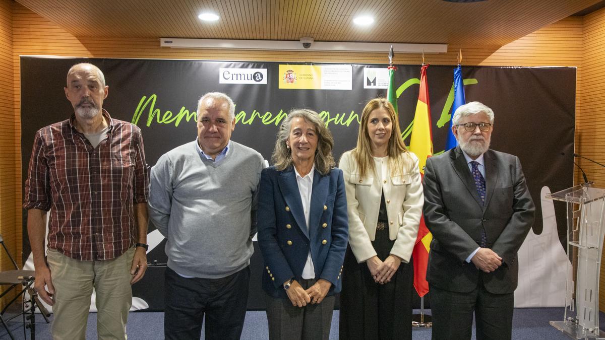 El acto ha tenido lugar en el Izarra Centre.