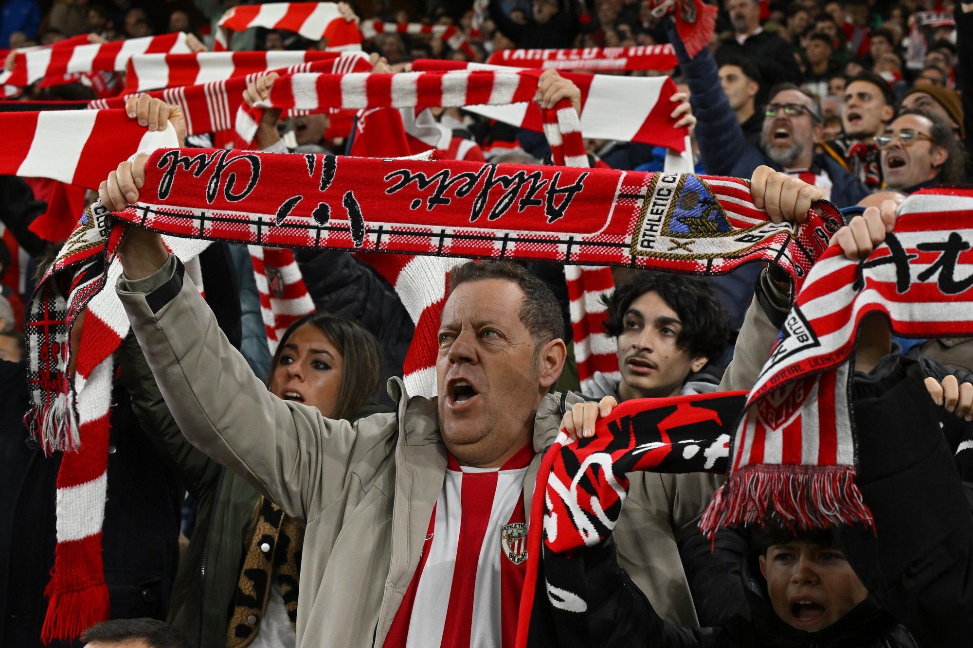 En imágenes: ¿Has estado en San Mamés viendo el Athletic-Real Oviedo? Búscate en nuestra galería de fotos