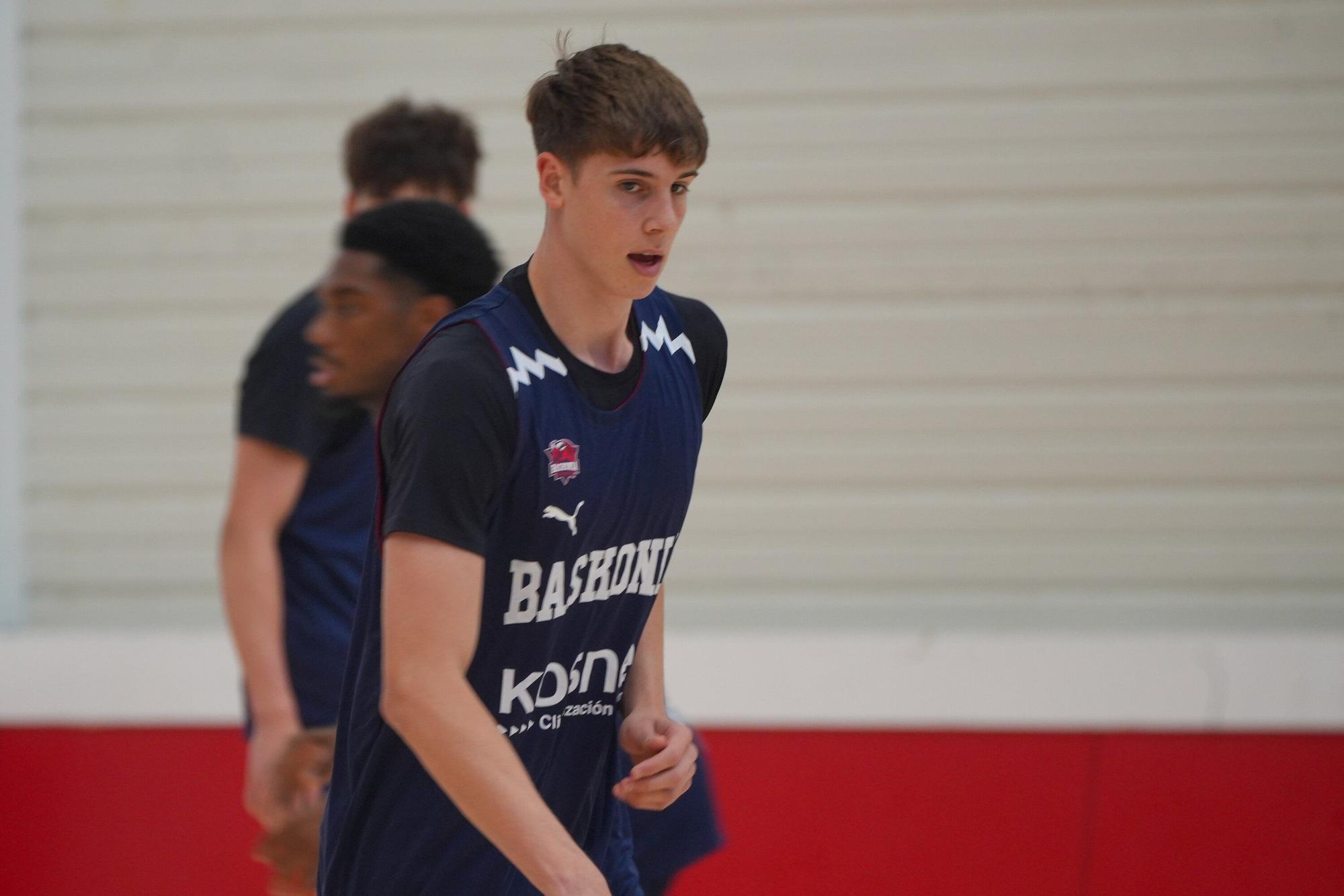 En imágenes: Así entrena el Baskonia bajo las órdenes de Galbiati