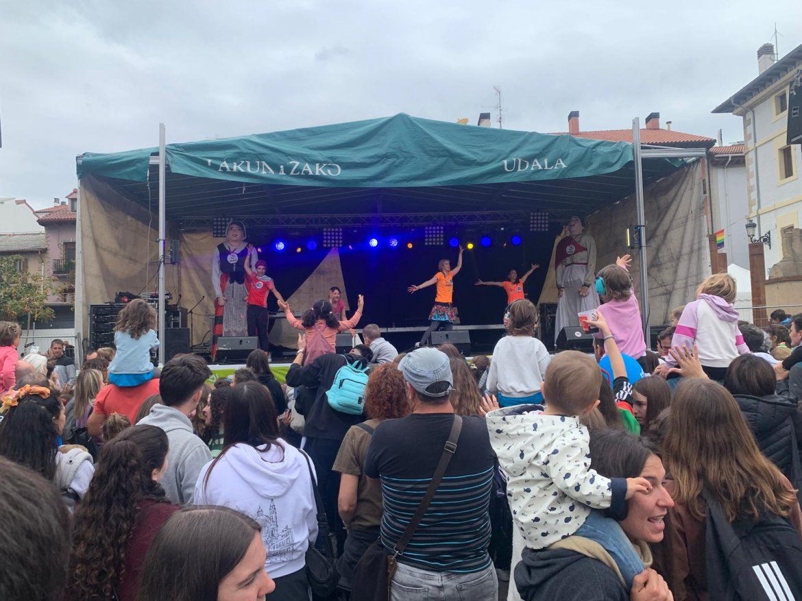 Fotos: Nafarroa Oinez 2025 en la ikastola Paz de Ziganda de Villava - Atarrabia