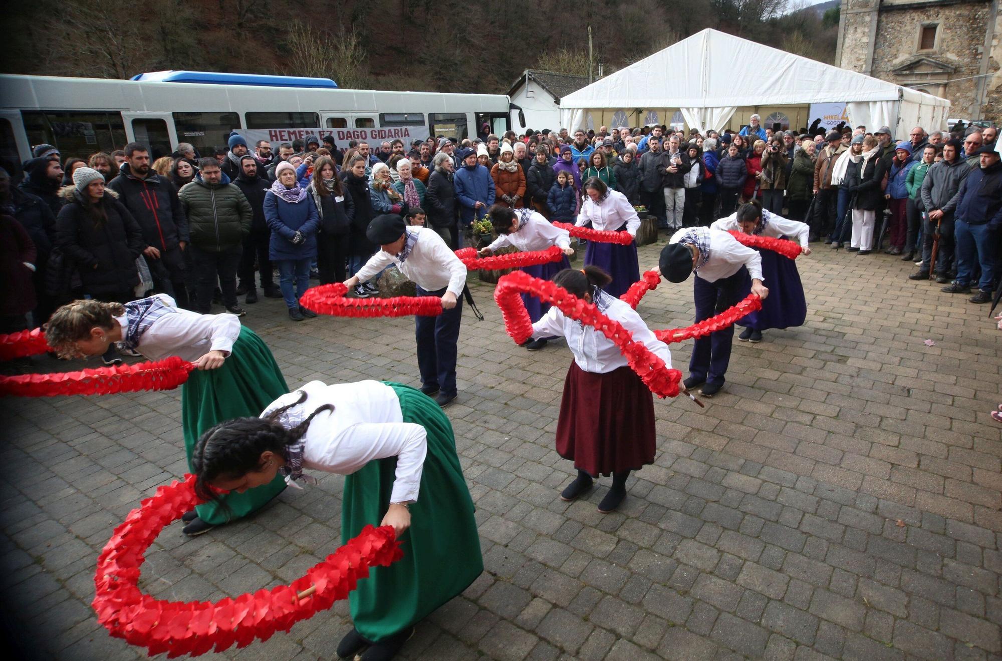 Fotos del homenaje a Mikel Zabalza en el 40 aniversario de su muerte tras ser detenido por la Guardia Civil