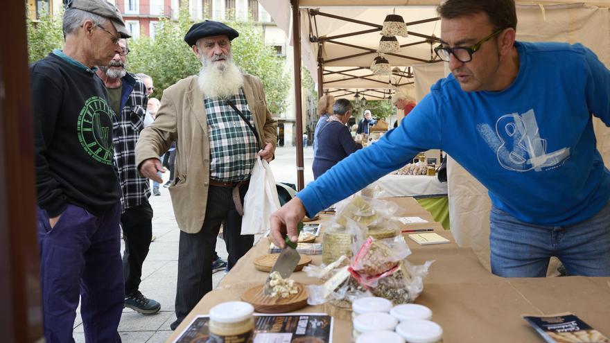 Fotos de la Feria del Producto Local en la Plaza del Castillo
