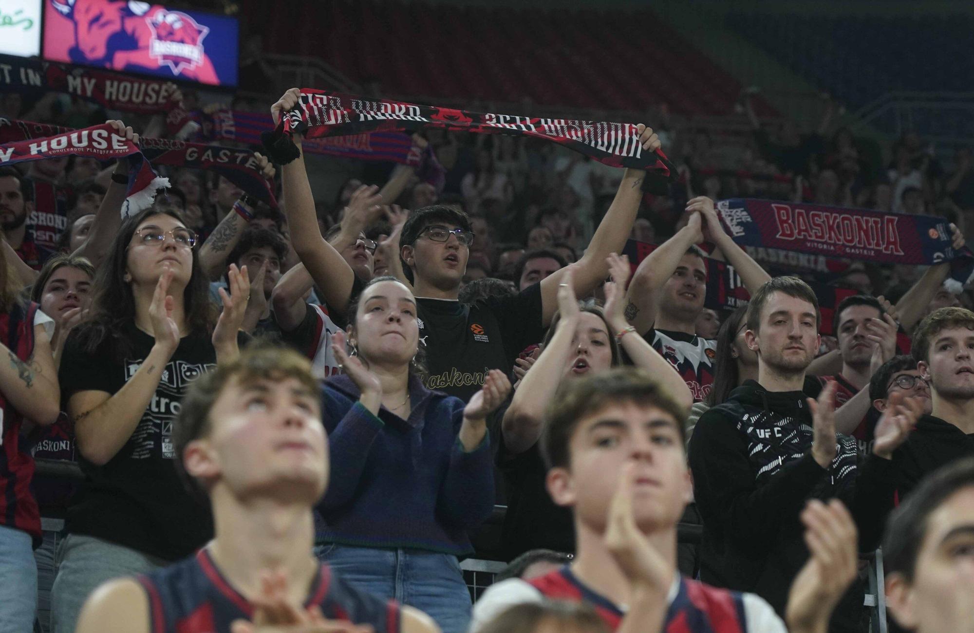 ¡Búscate en las fotos del Baskonia - Valencia!