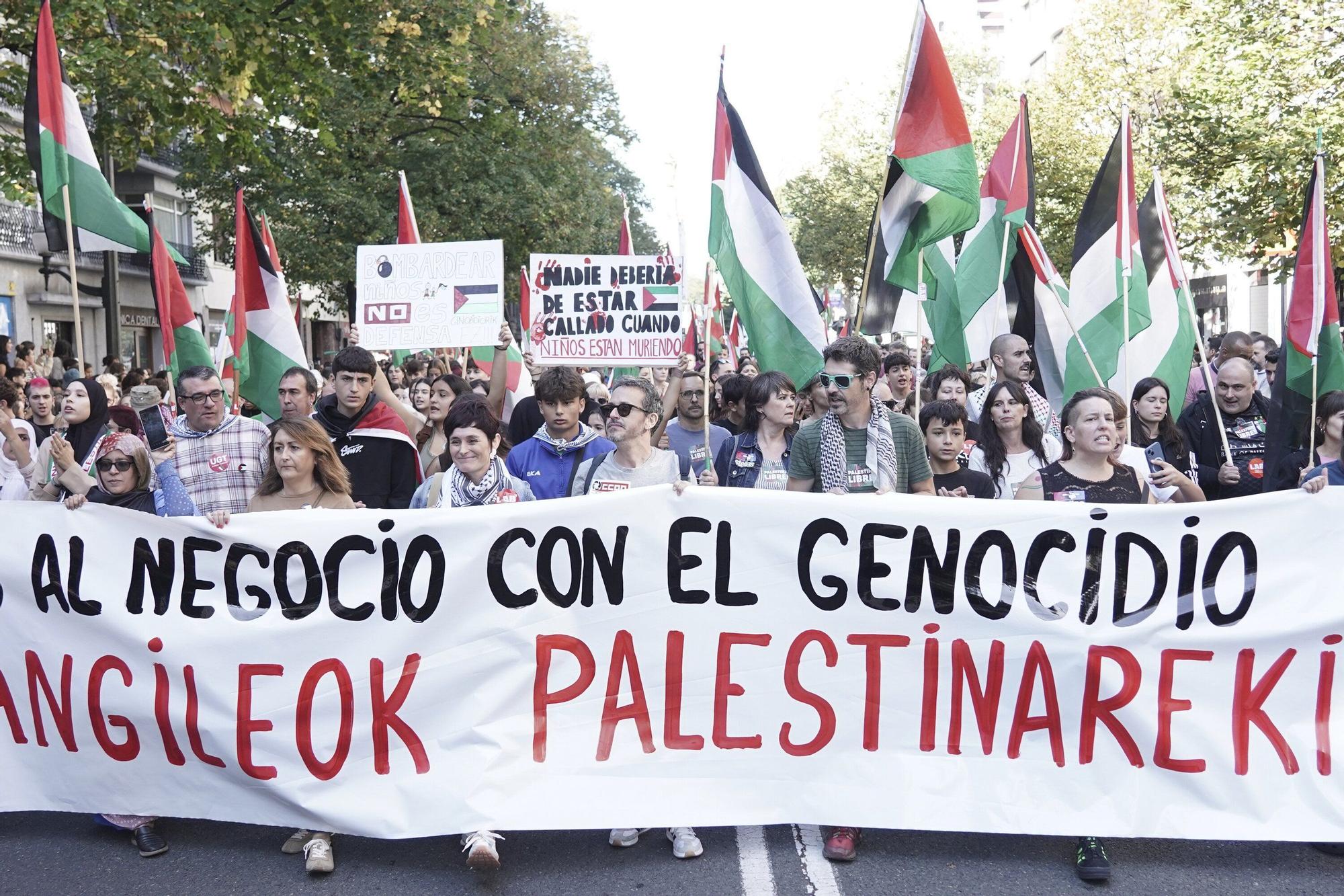 Miles de personas se manifiestan en Bilbao en apoyo al pueblo palestino