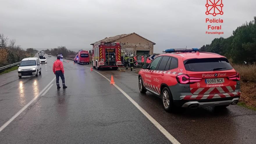 Fallece un hombre de 73 años tras sufrir una salida de vía en la recta de Arguedas