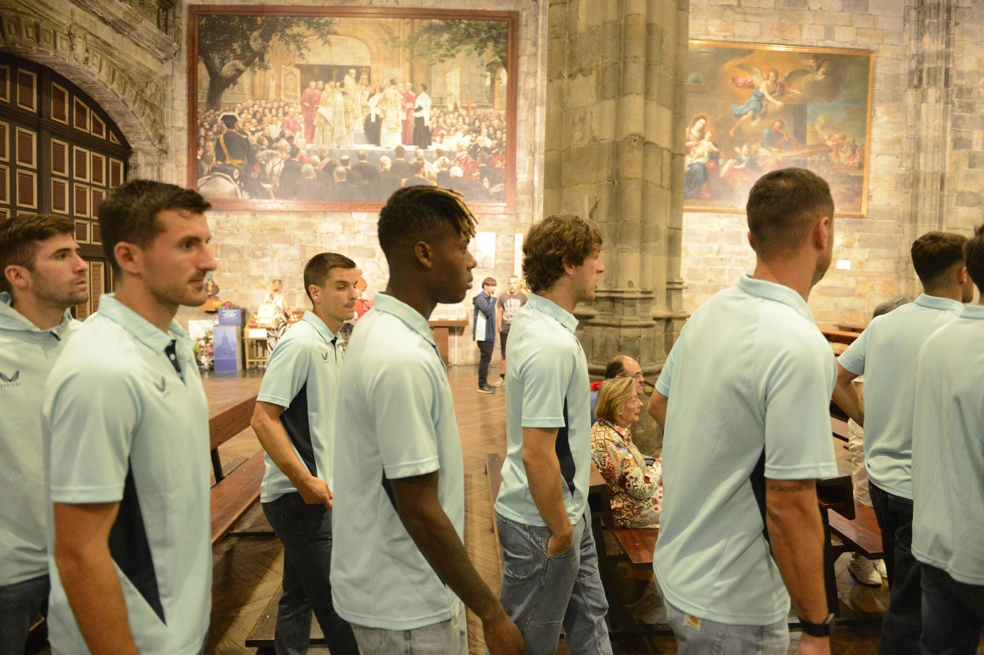 En imágenes: así ha sido la visita del Athletic a la Amatxu de Begoña