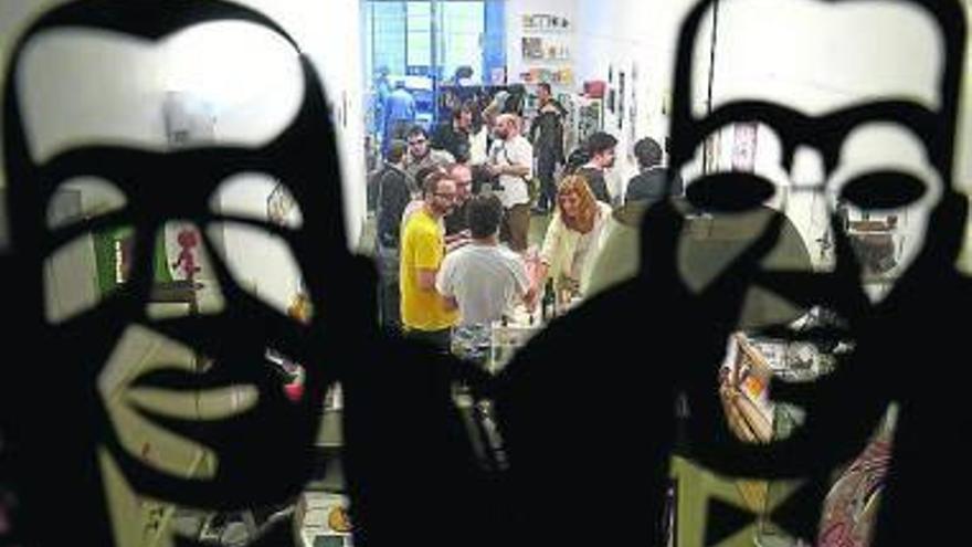 Más de 100 personas se juntaron el viernes en Garabat.
