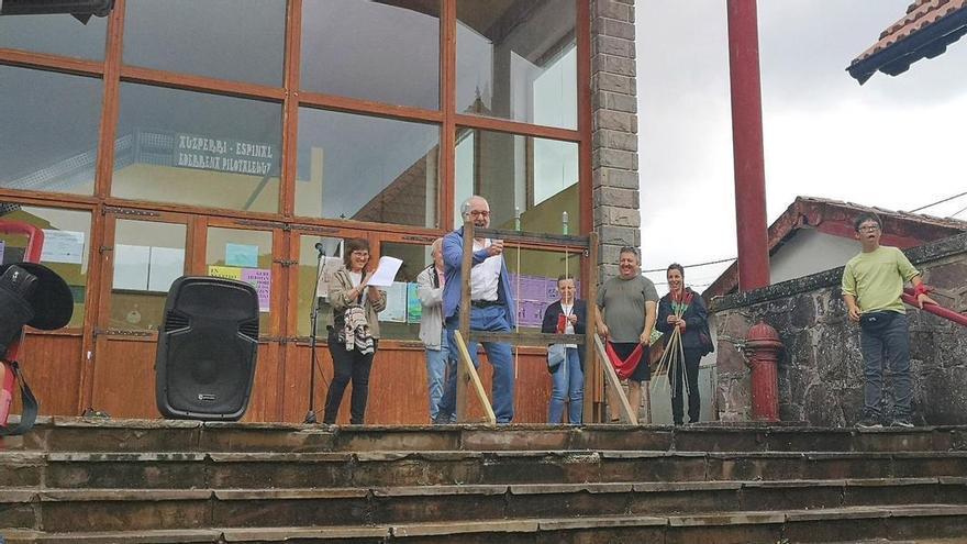 Aurizberri-Espinal, cohete por la cultura local