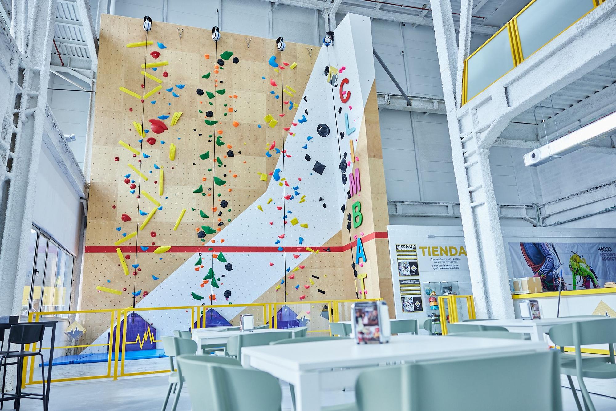 En imágenes: el centro de escalada Climbat Barakaldo de Megapark renueva su certificación de calidad ISO 9001: 2015.