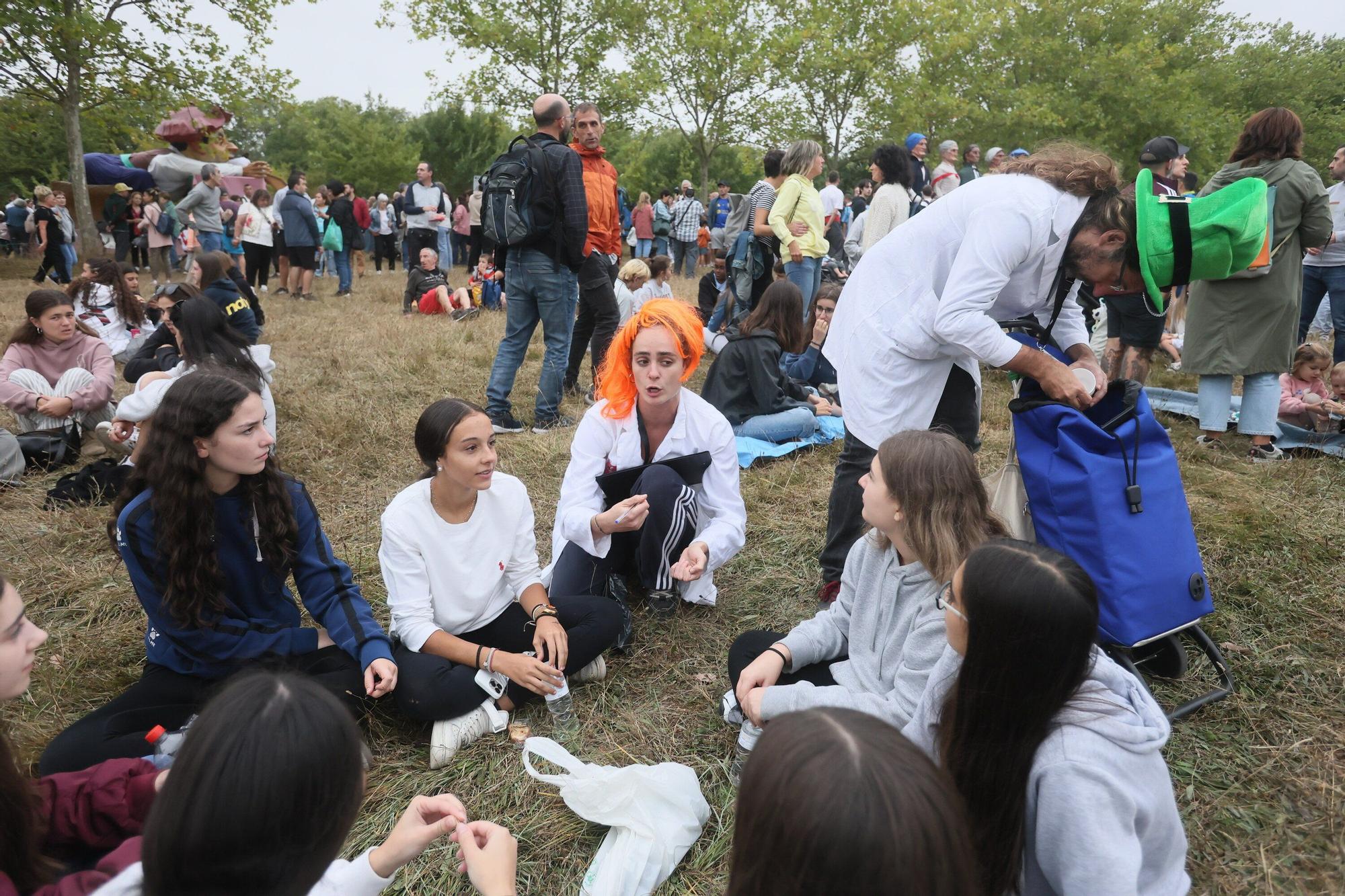 En imágenes: Las campas de Olarizu se llenan de fiesta