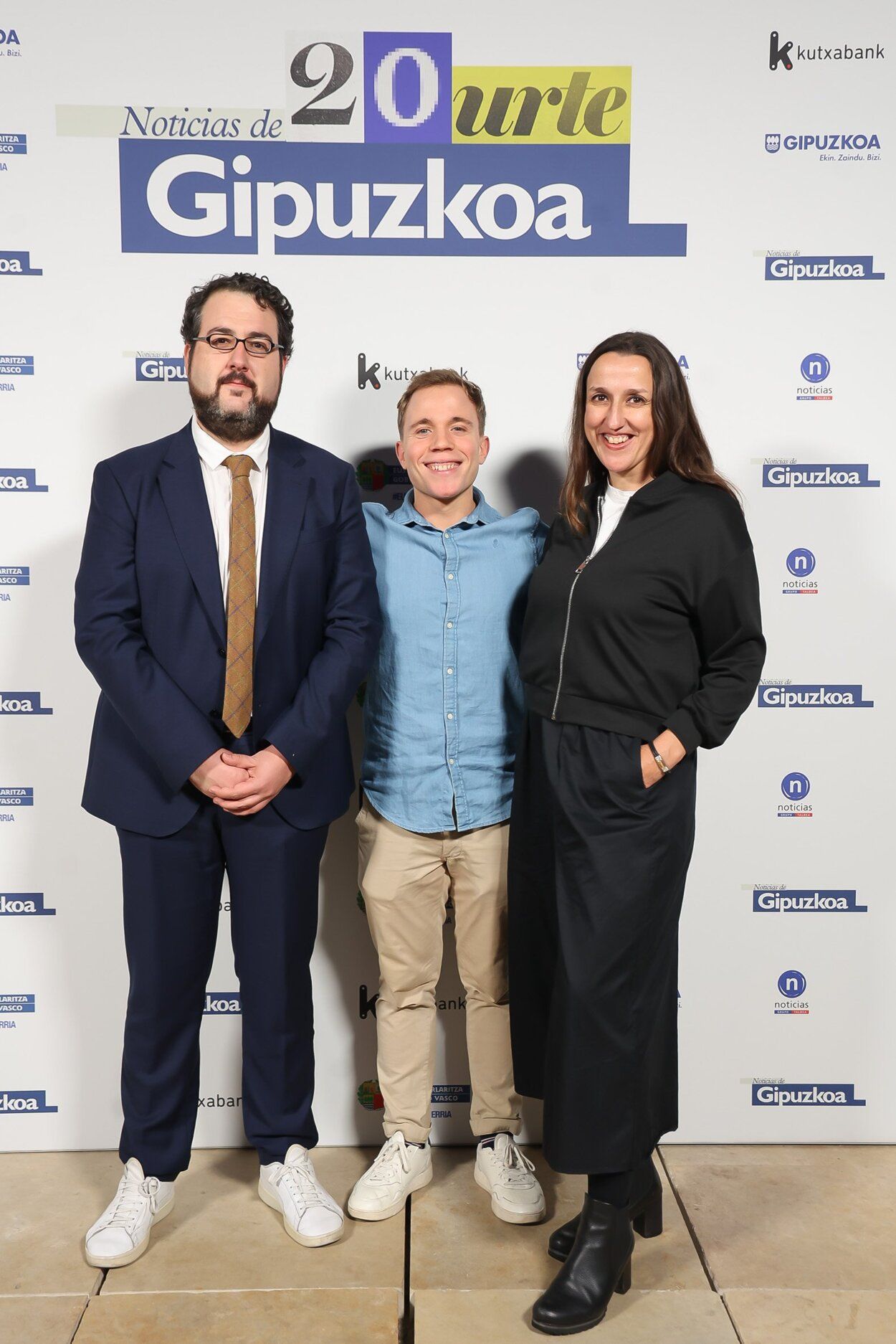 Jurdan Arretxe, Asier Miner y Ana �rsula Soto.JPG