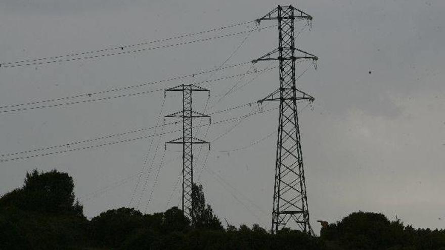 La ola de calor y el crecimiento económico recuperan el uso de los ciclos combinados